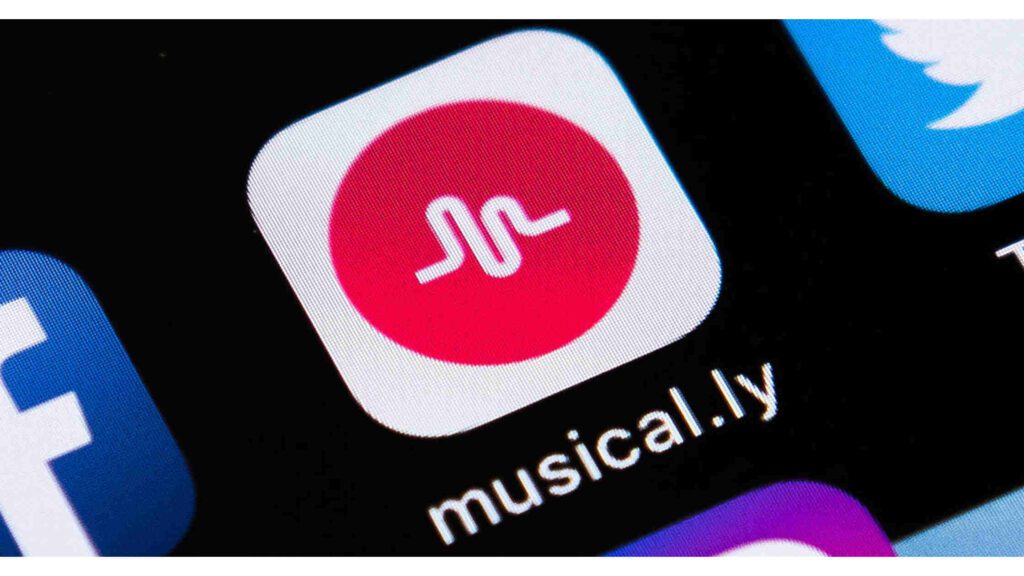 Musical.ly alternatives (CBS news)